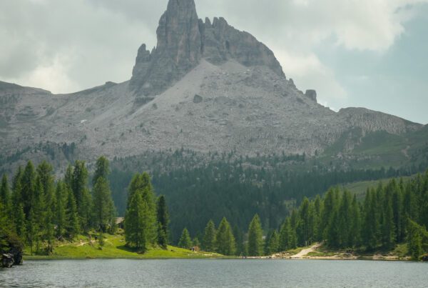 Lago Federa Dolomites Italie
