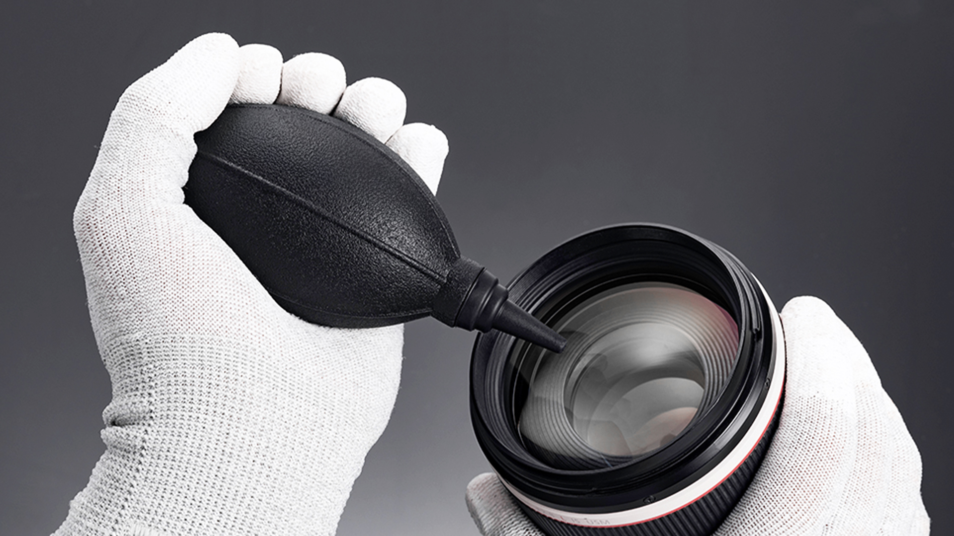 Nettoyer sa caméra poire soufflante